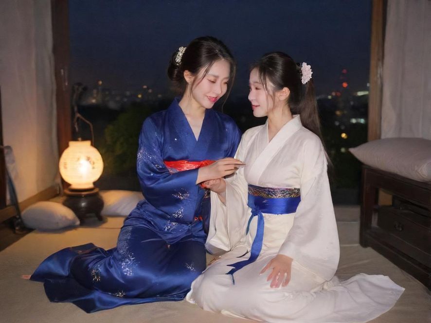 夜场会所的私密包厢氛围