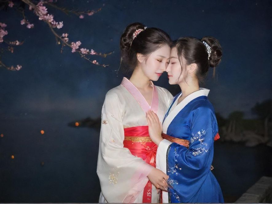 广州夜晚的小巷，充满神秘感